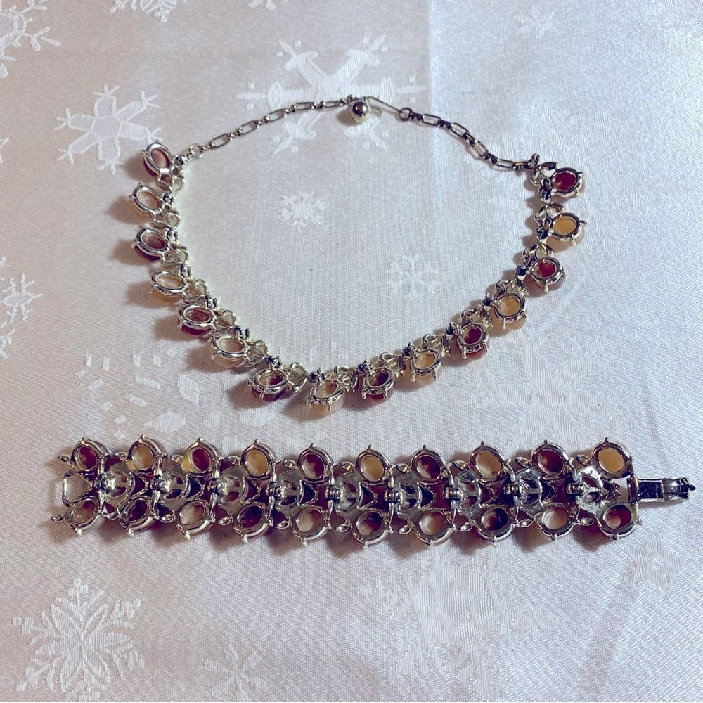 Vintage Thermoset & Cream Enamel Necklace 15” & Bracelet 7” Gorgeous